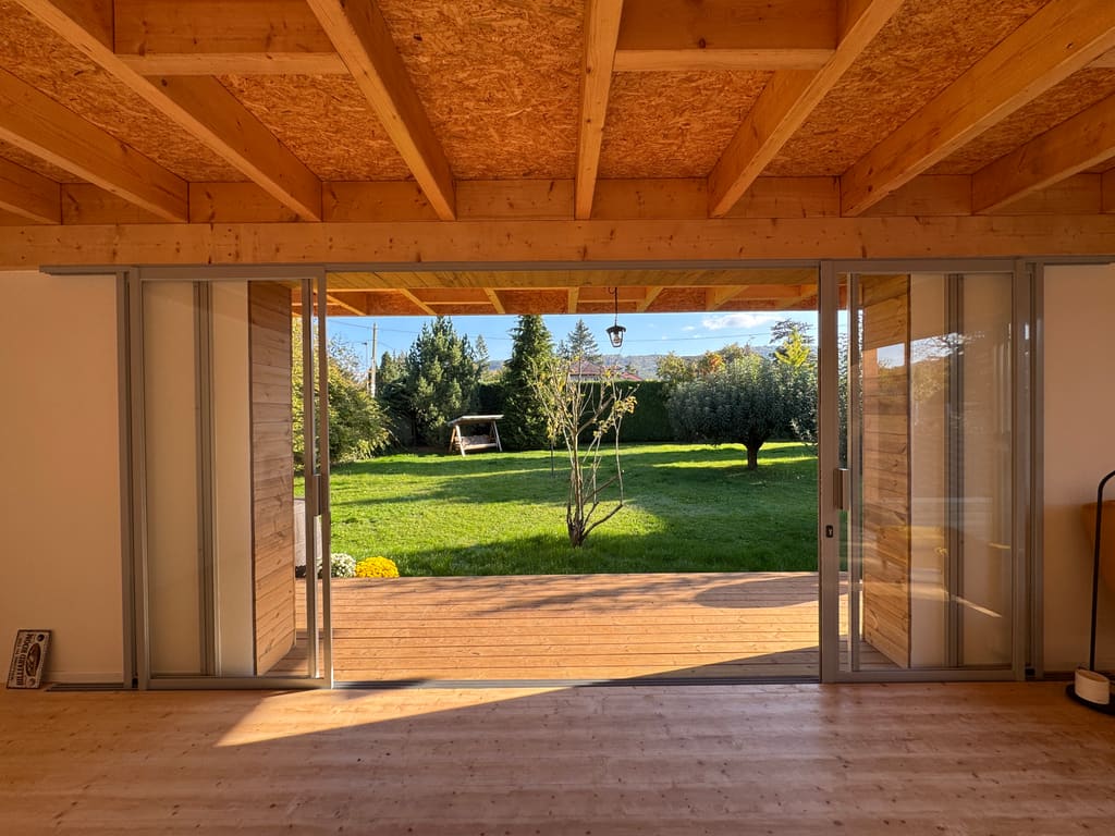Dřevěný krov nad obytným prostorem